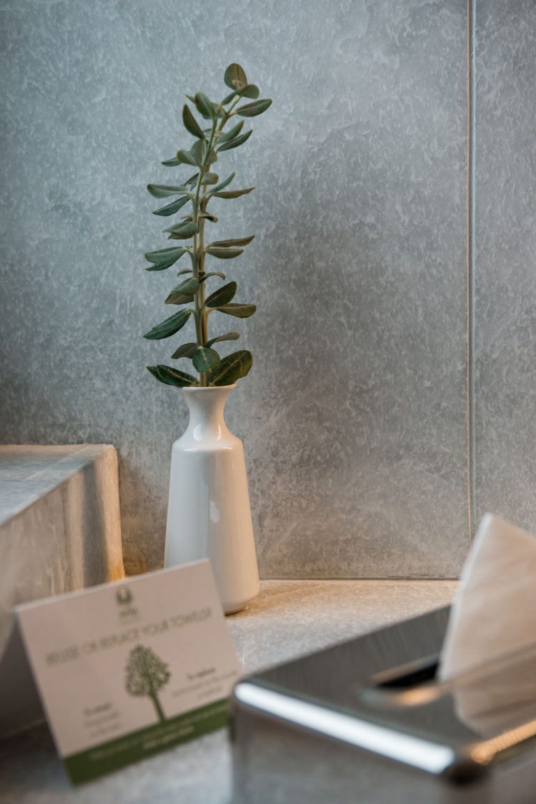Junior Room Bathroom flower Vase
