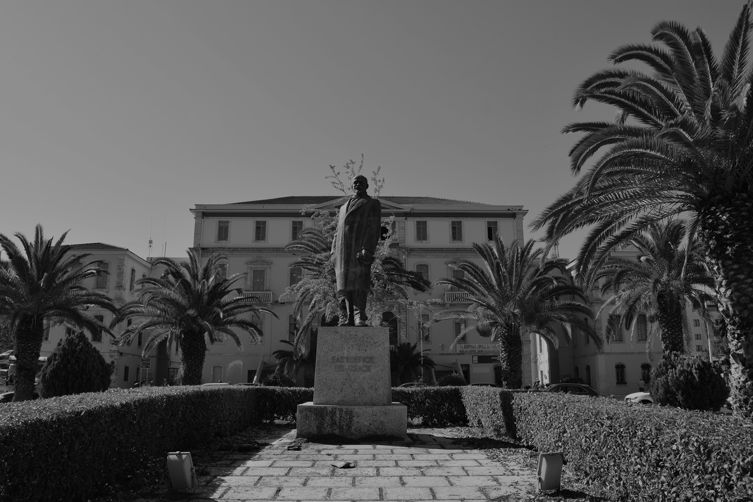 Statue at the courts